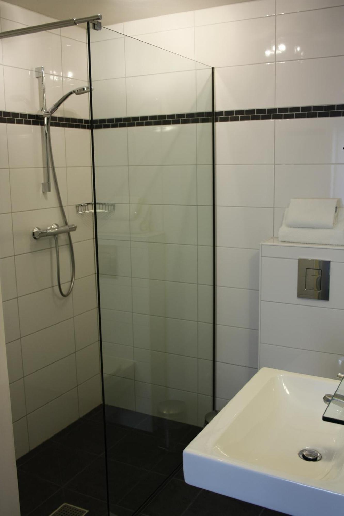 Hotel & Appartementen Royal Sas van Gent Exteriör bild